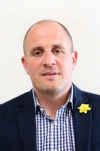 04-simon-knoyle.jpg (117089 bytes)