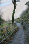 02-north-beach-tenby-steps.jpg (427874 bytes)