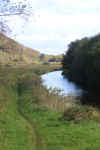 45-20101022-canal-path.jpg (357872 bytes)