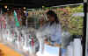 09-liquid-nitro-ice-cream.jpg (260099 bytes)